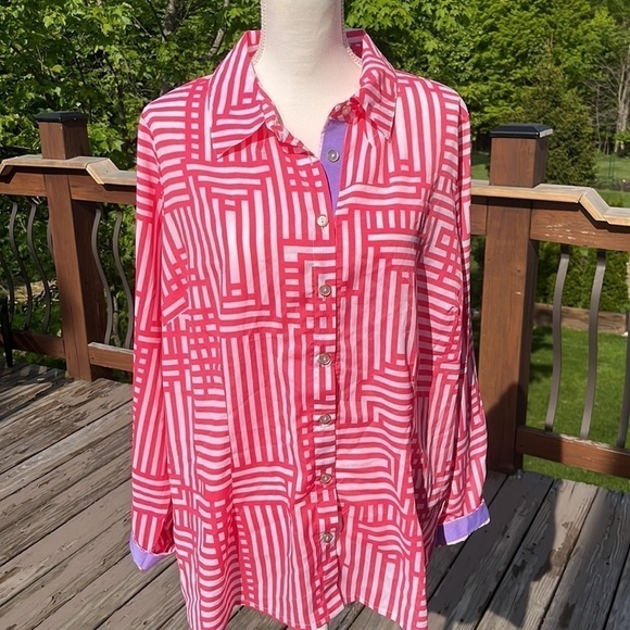 Bob Mackie Pink White Geo Print Button Up Shirt size 1X or XL blouse top NWOT - Picture 5 of 11